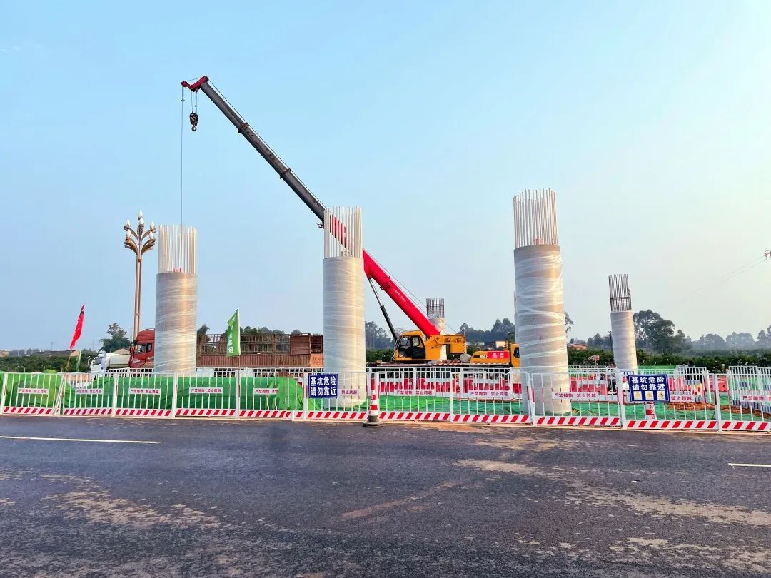 奮戰(zhàn)四季度 大干一百天⑩ |“節(jié)”報頻傳！公司“橋、隧、路”項目相繼跑出建設(shè)加速度